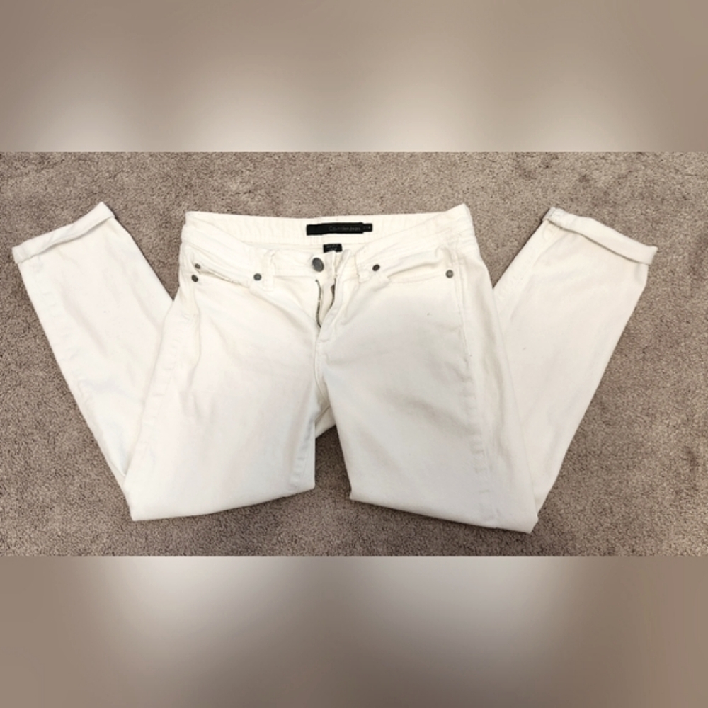 Calvin Klein Cropped Jeans